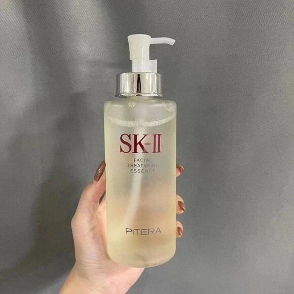 SK-II Facial  Treatment  Essence -  330mL NEW AND SEALED  PACKED  AVAIBLE HERE - Picture 1 of 3